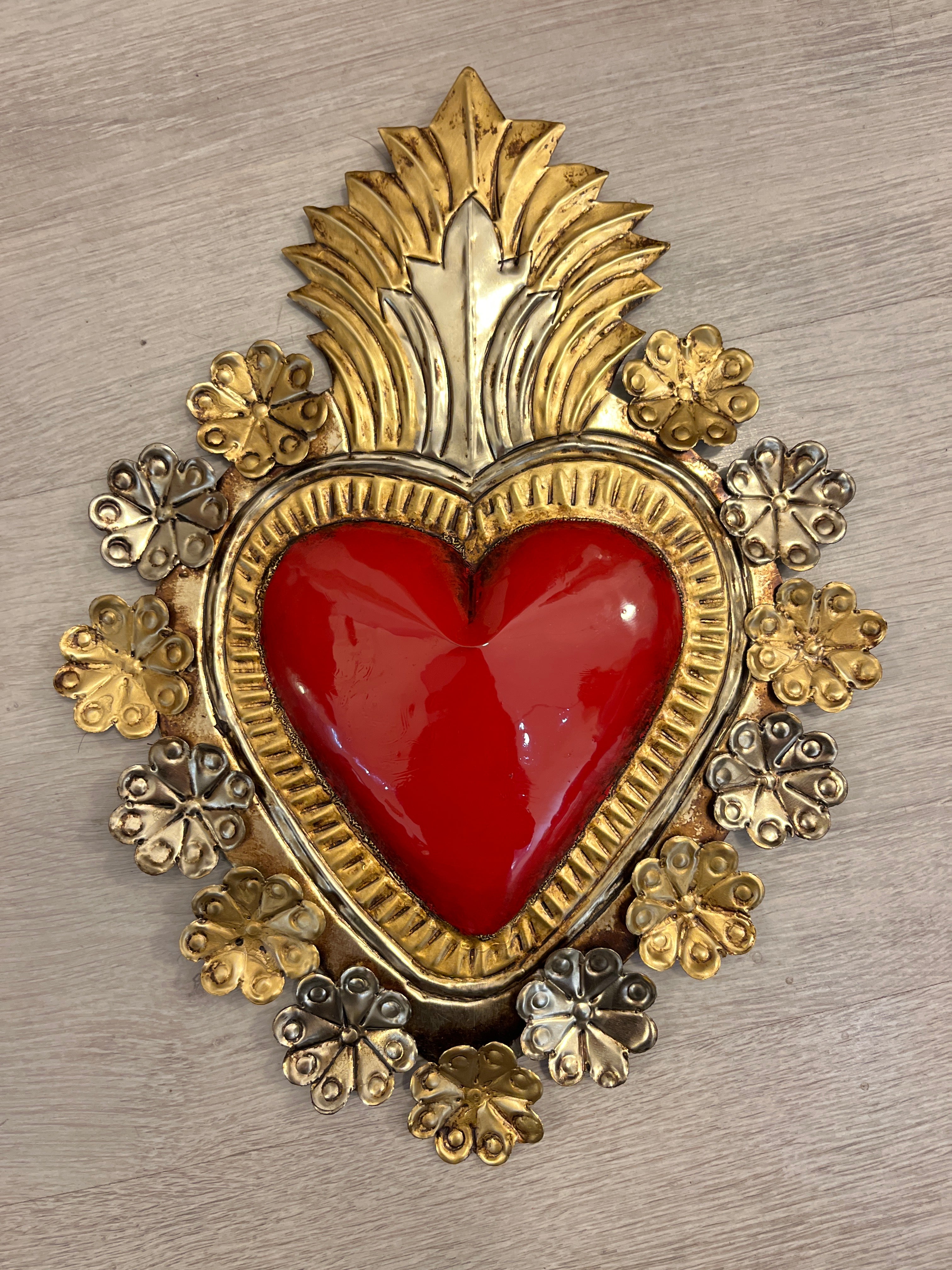 Corazón halo de flores