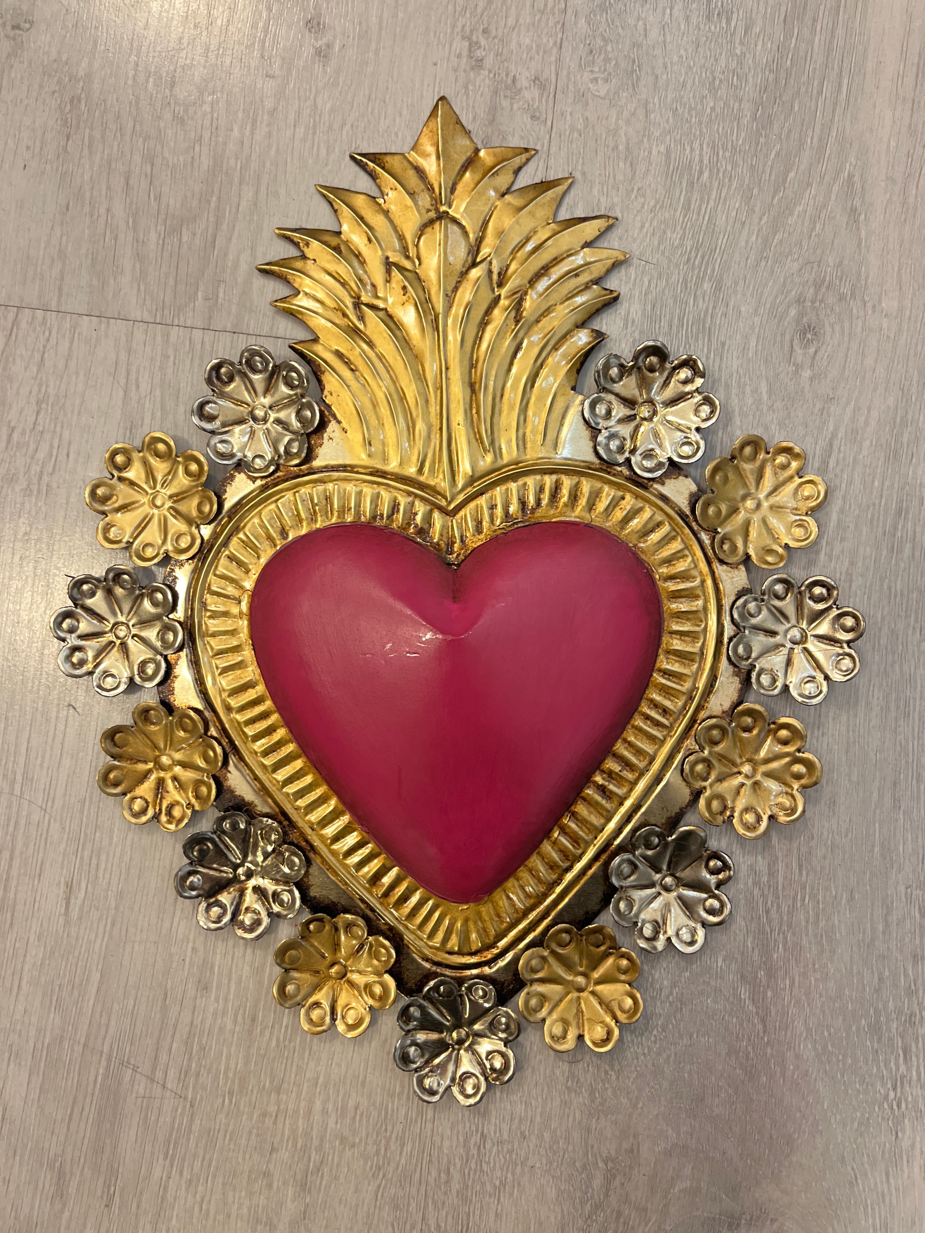 Corazón halo de flores