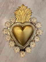 Corazón halo de flores