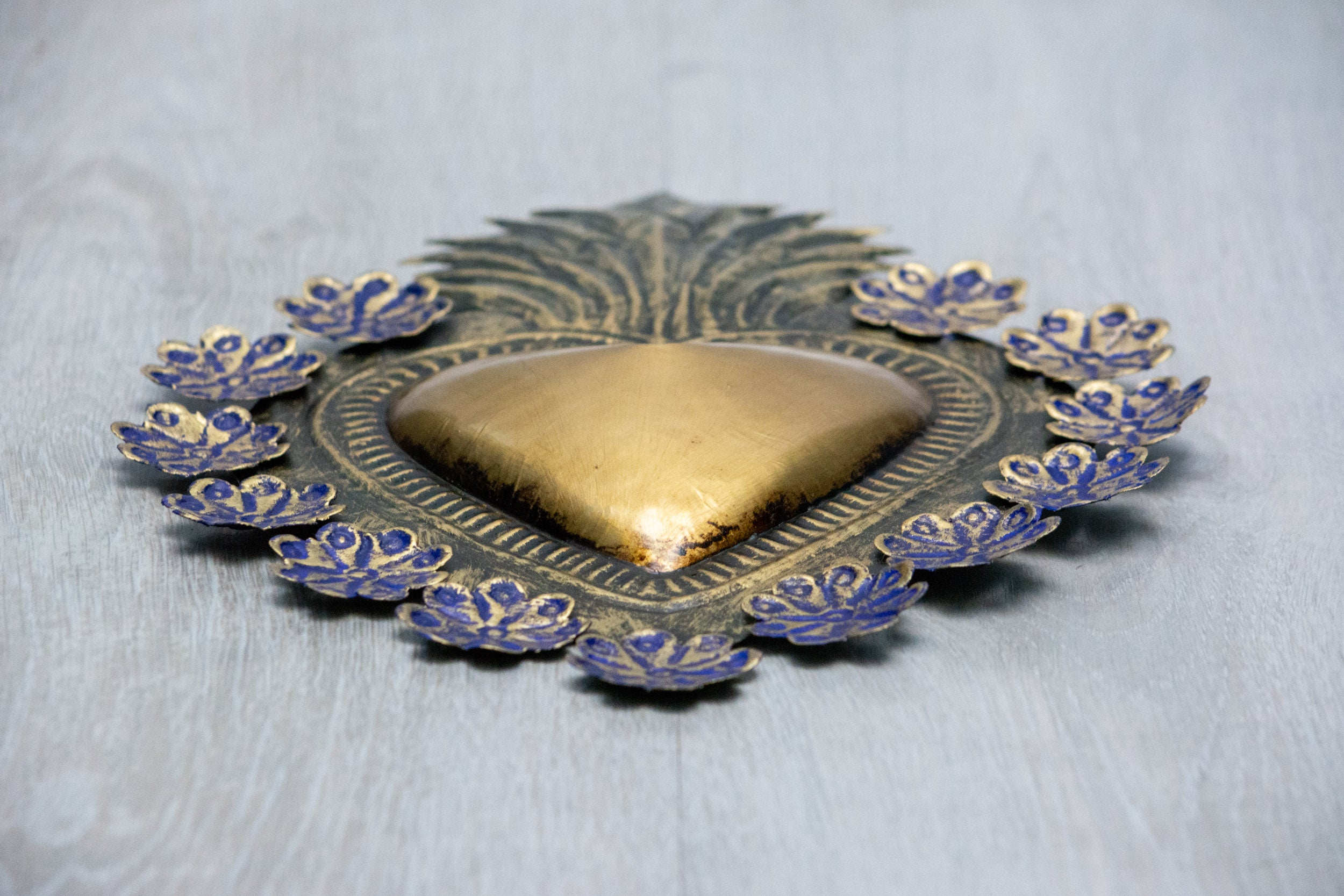 Corazón halo de flores