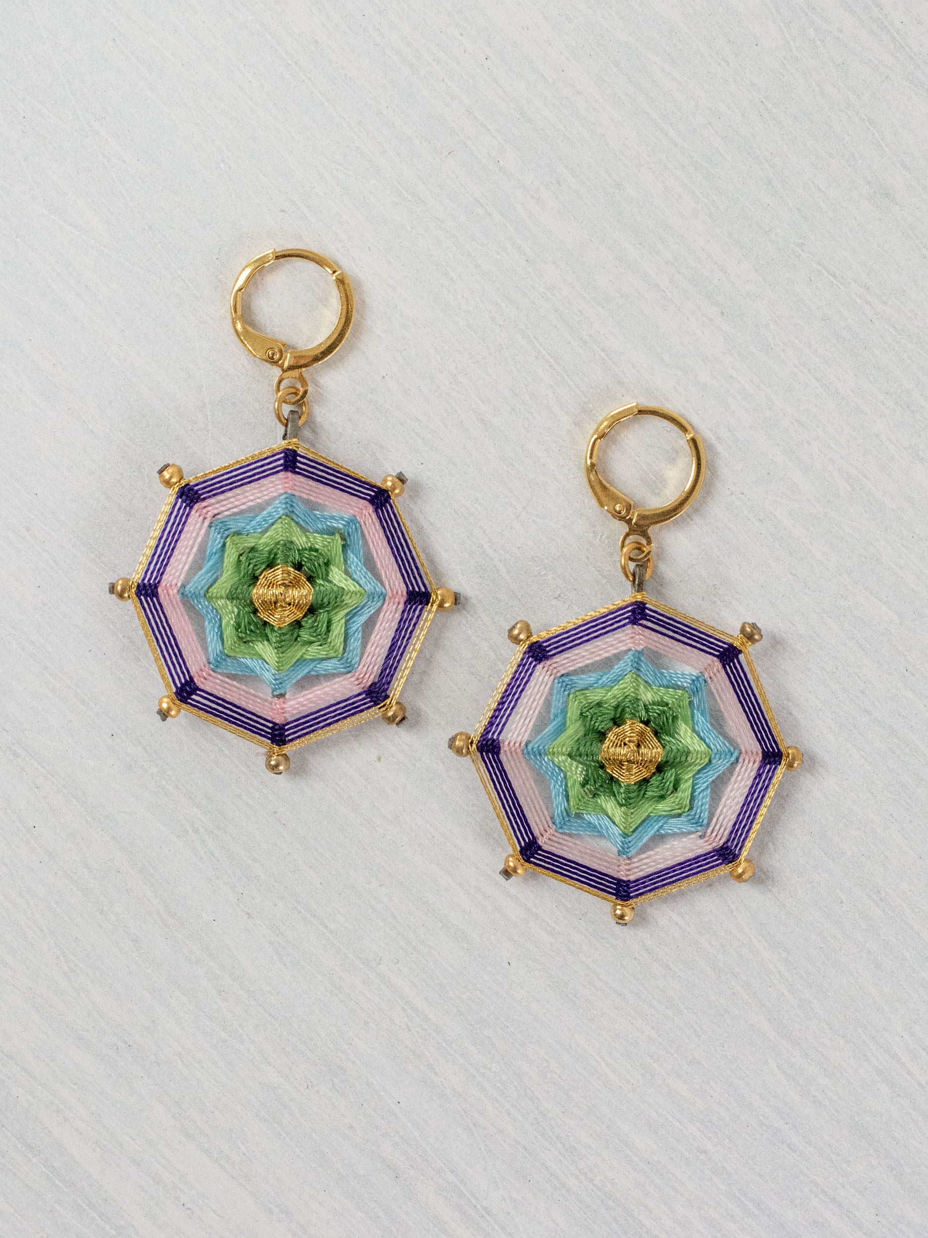 Aretes mandala octagonal chicos