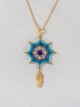 Collar mandala estrella con pluma grande