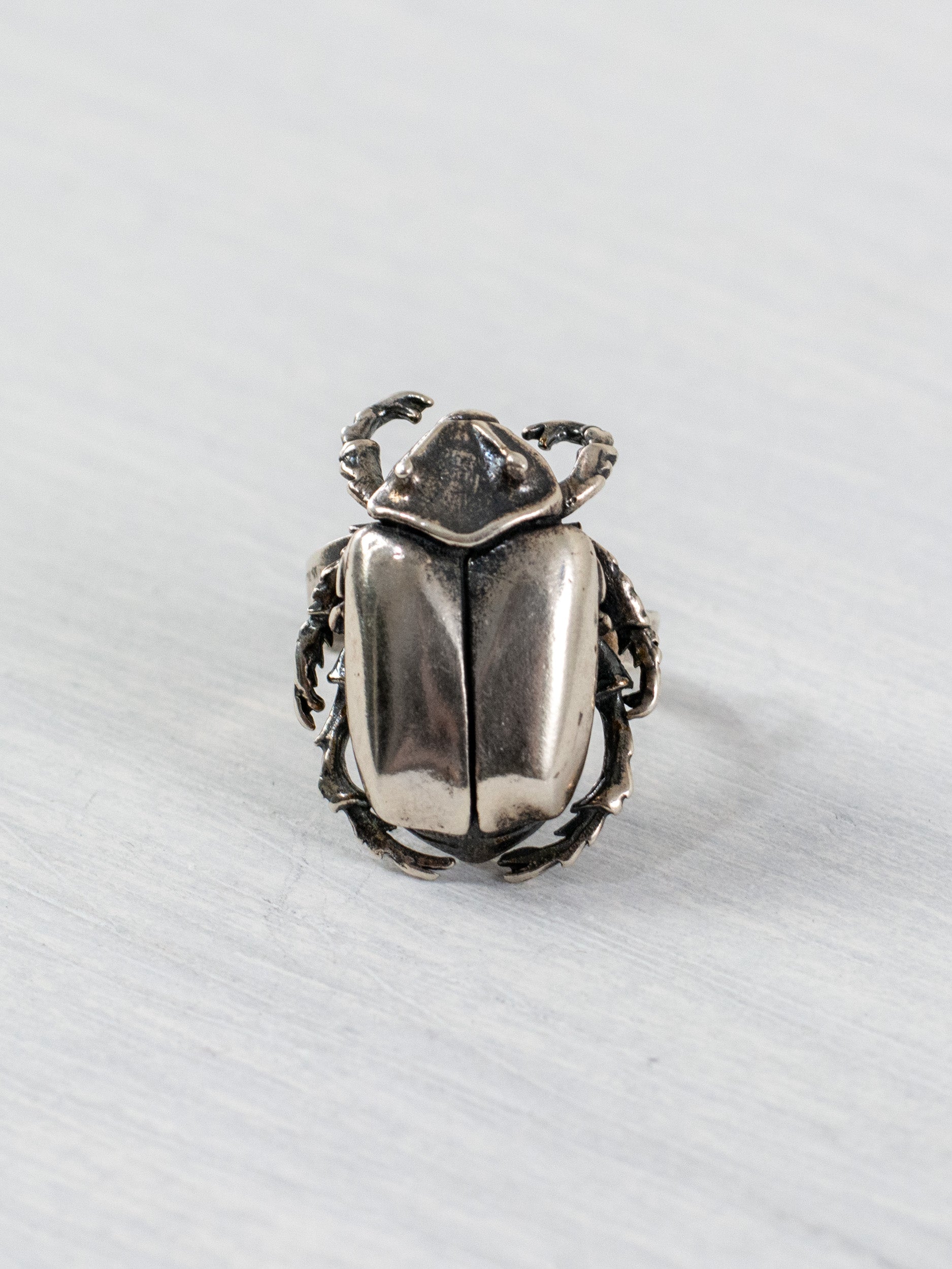 Anillo escarabajo grande