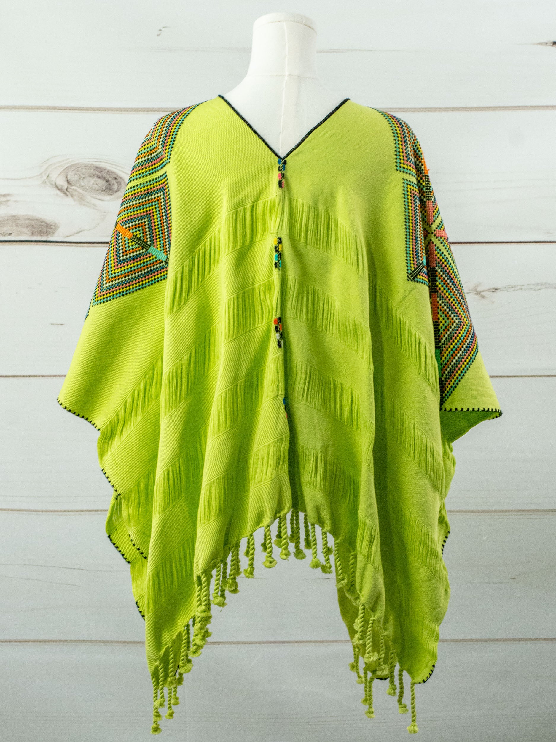 Poncho corto de rombos unidos Cancuc