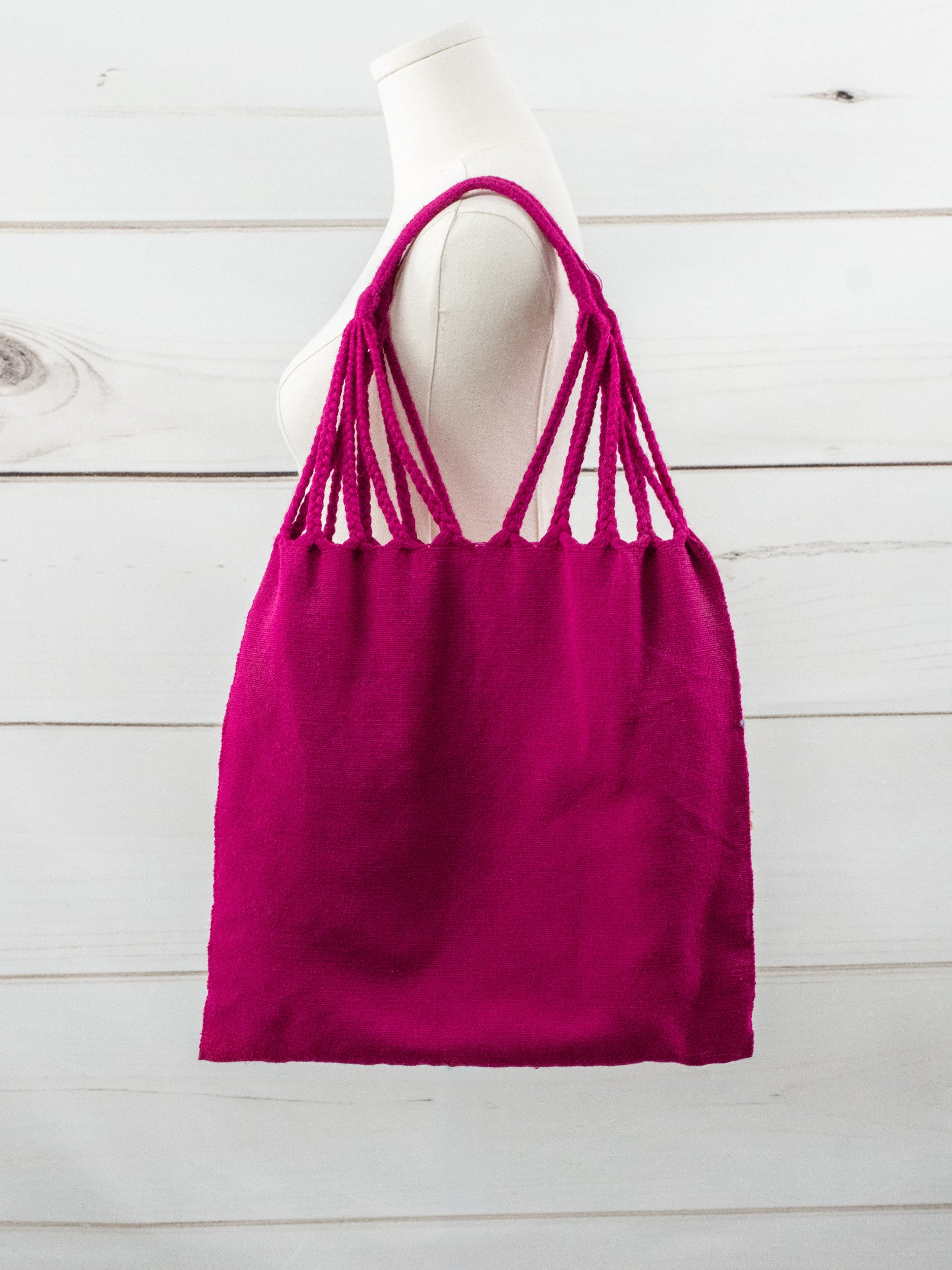 Bolsa de Chiapas con flores