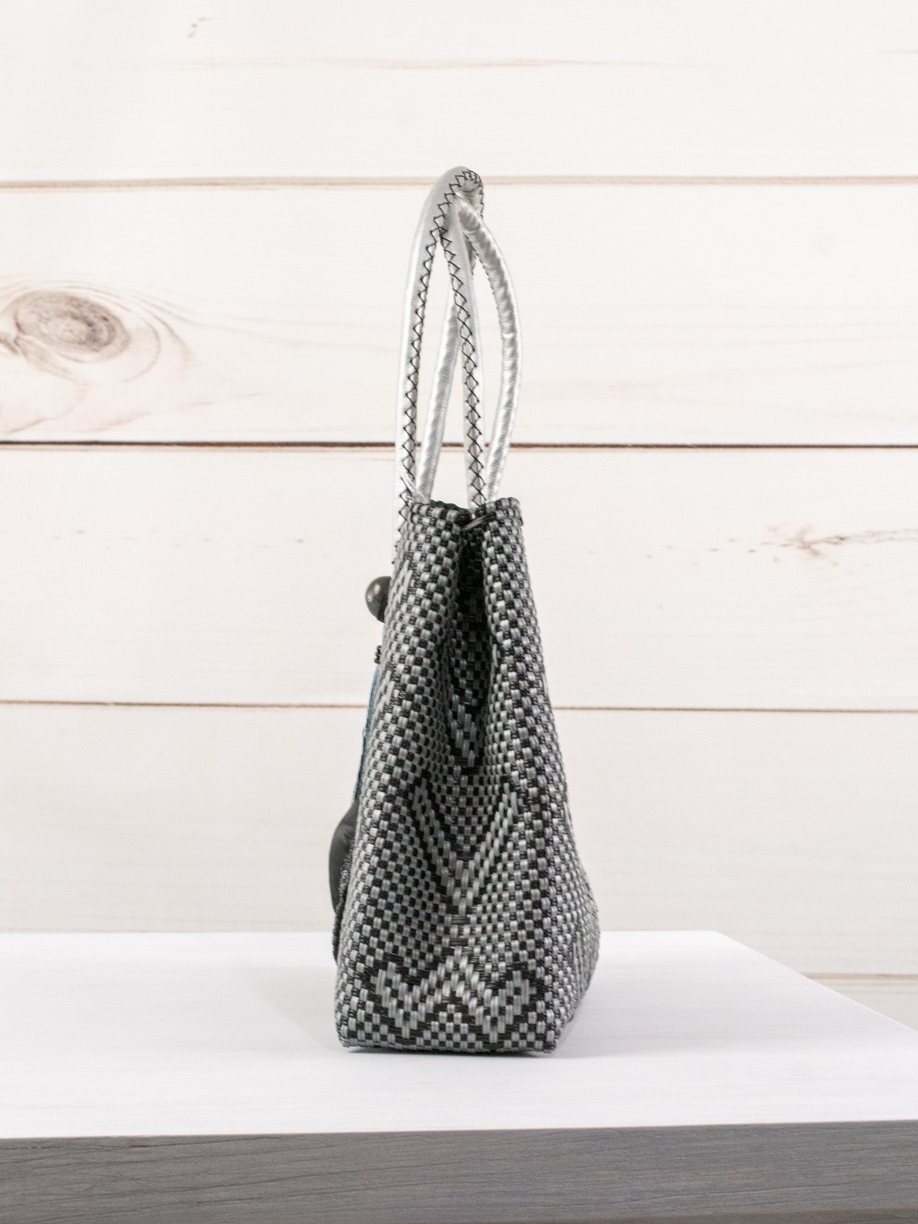Bolsa artesanal corazón milagro mediana