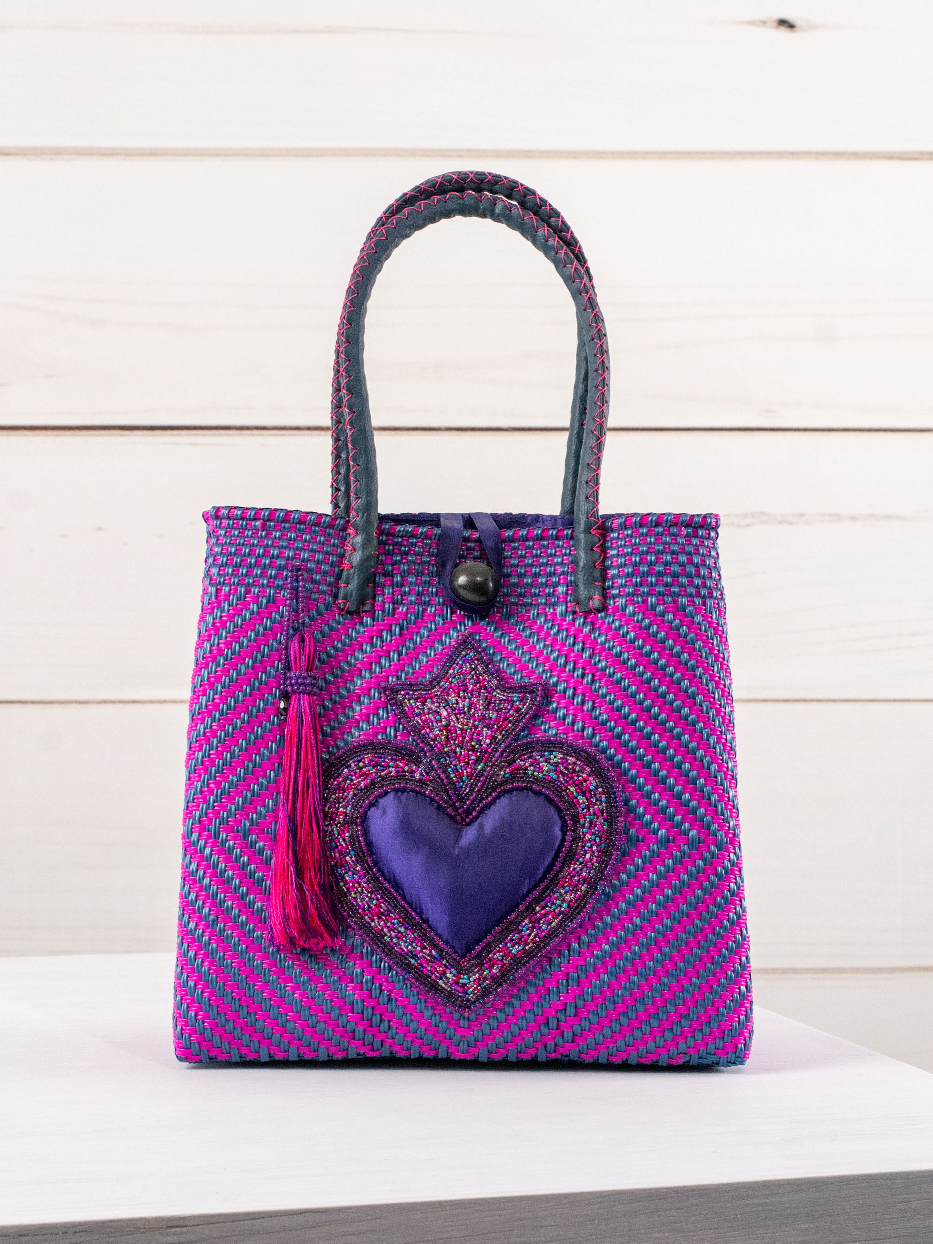 Bolsa artesanal corazón milagro mediana