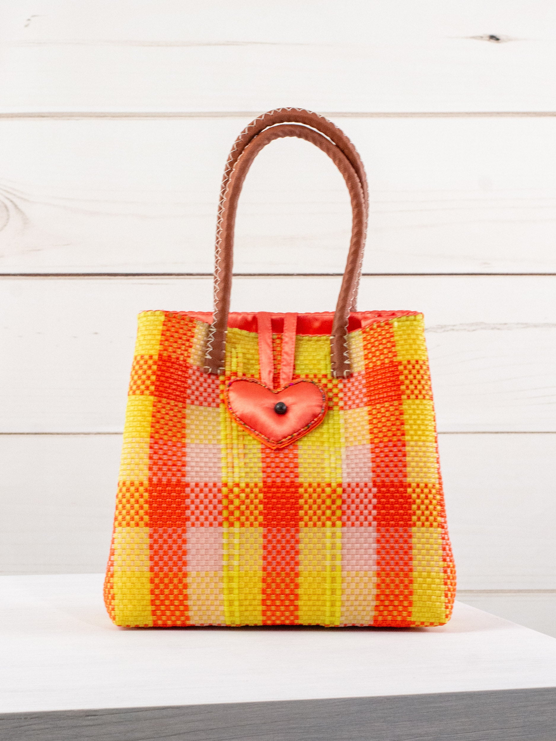 Bolsa artesanal corazón milagro mediana