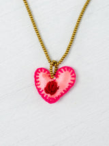 Collar corazón bordado mini