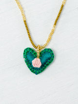 Collar corazón bordado mini