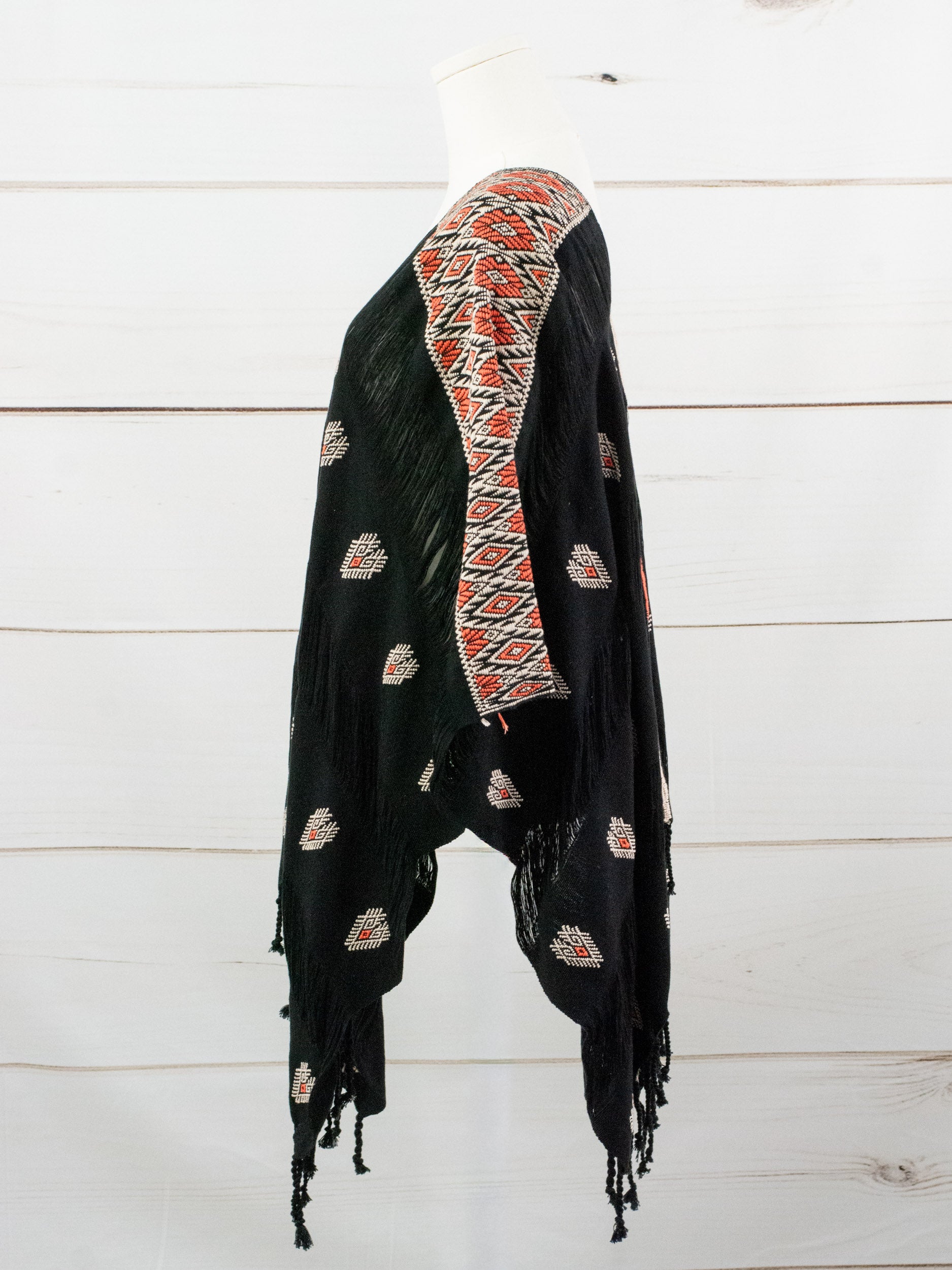 Poncho largo tres líneas deshiladas Chiapas