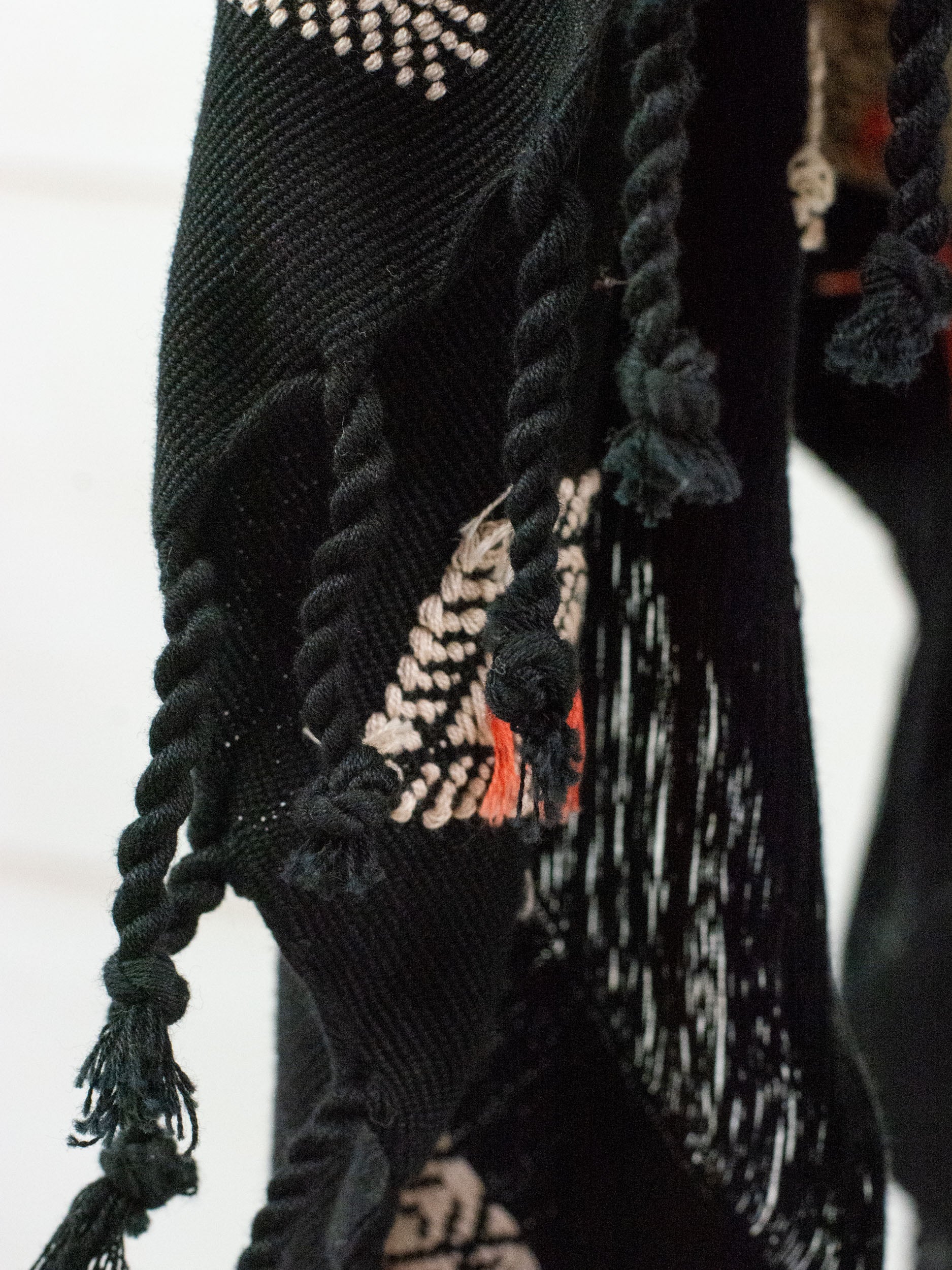 Poncho largo tres líneas deshiladas Chiapas