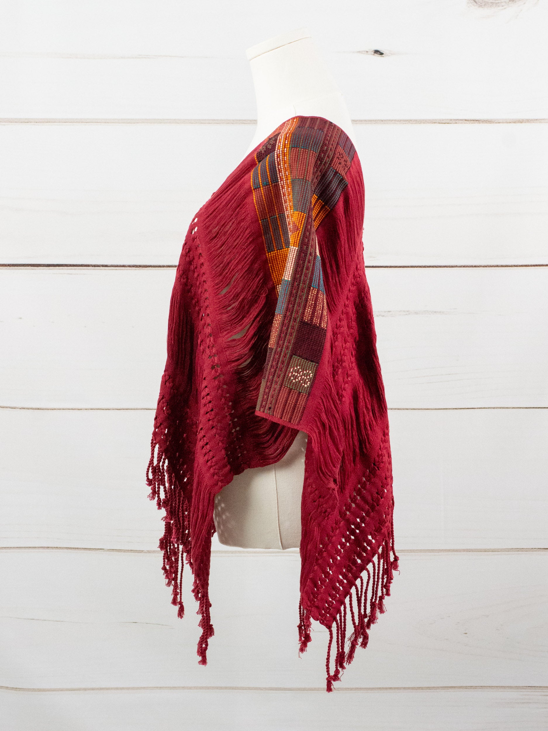 Poncho corto todos deshilados Chiapas