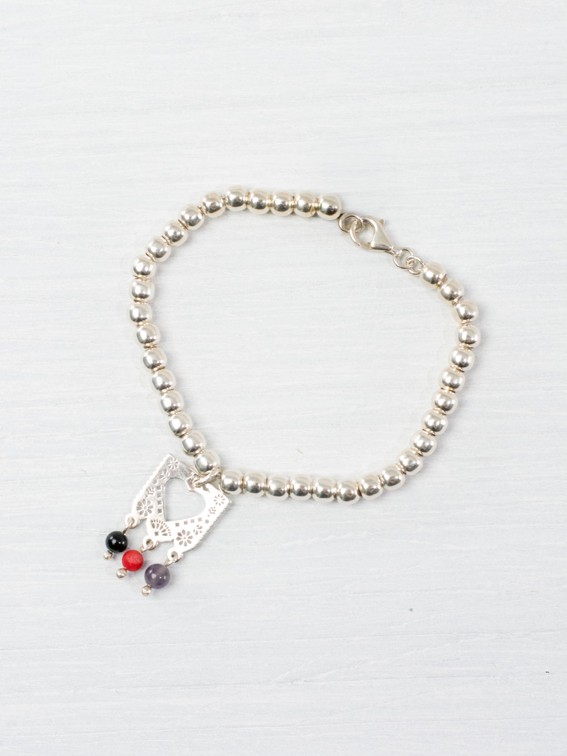 Pulsera papel picado con corazón