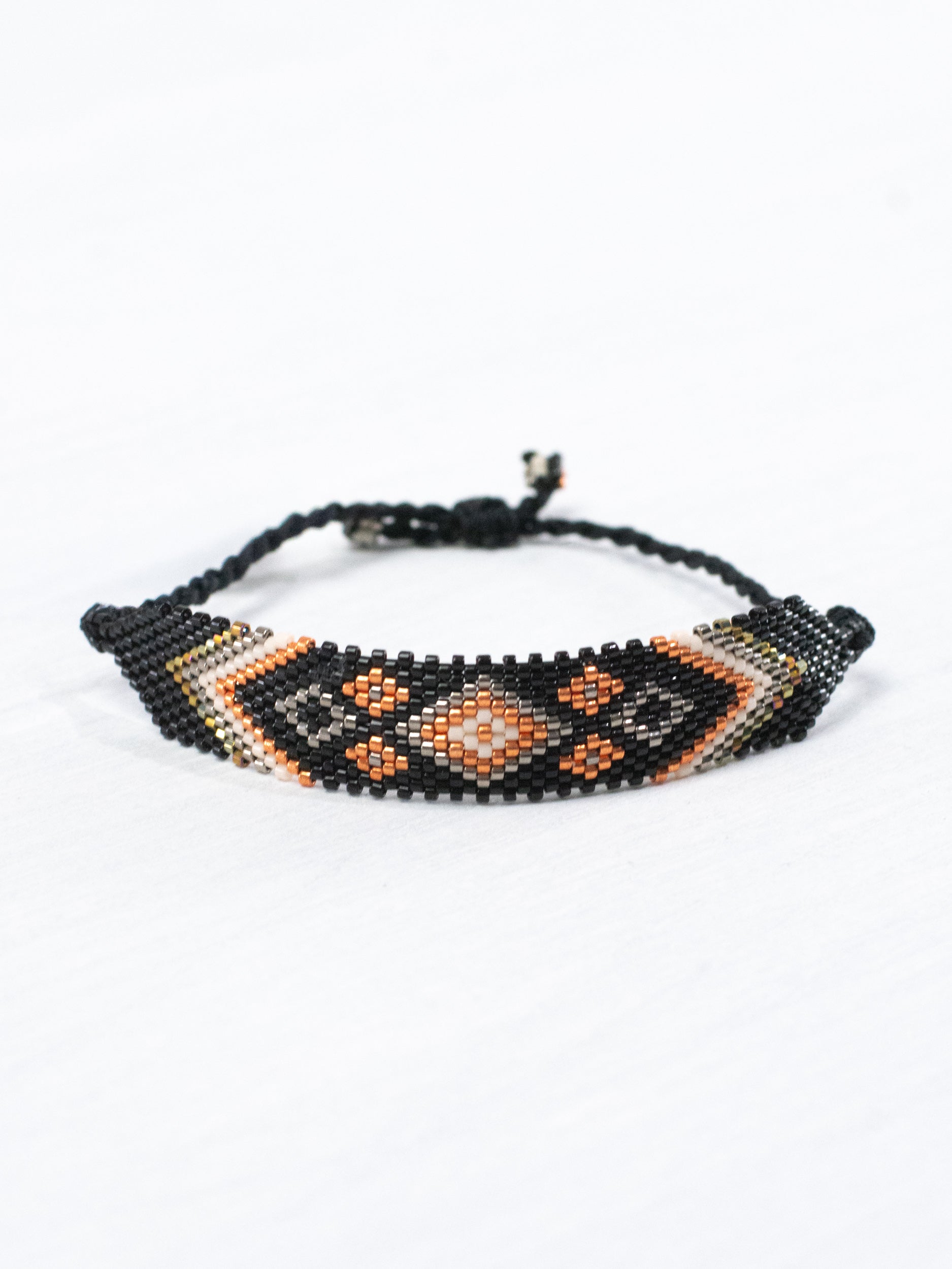 Pulsera Wixárika de chaquira rombo chico