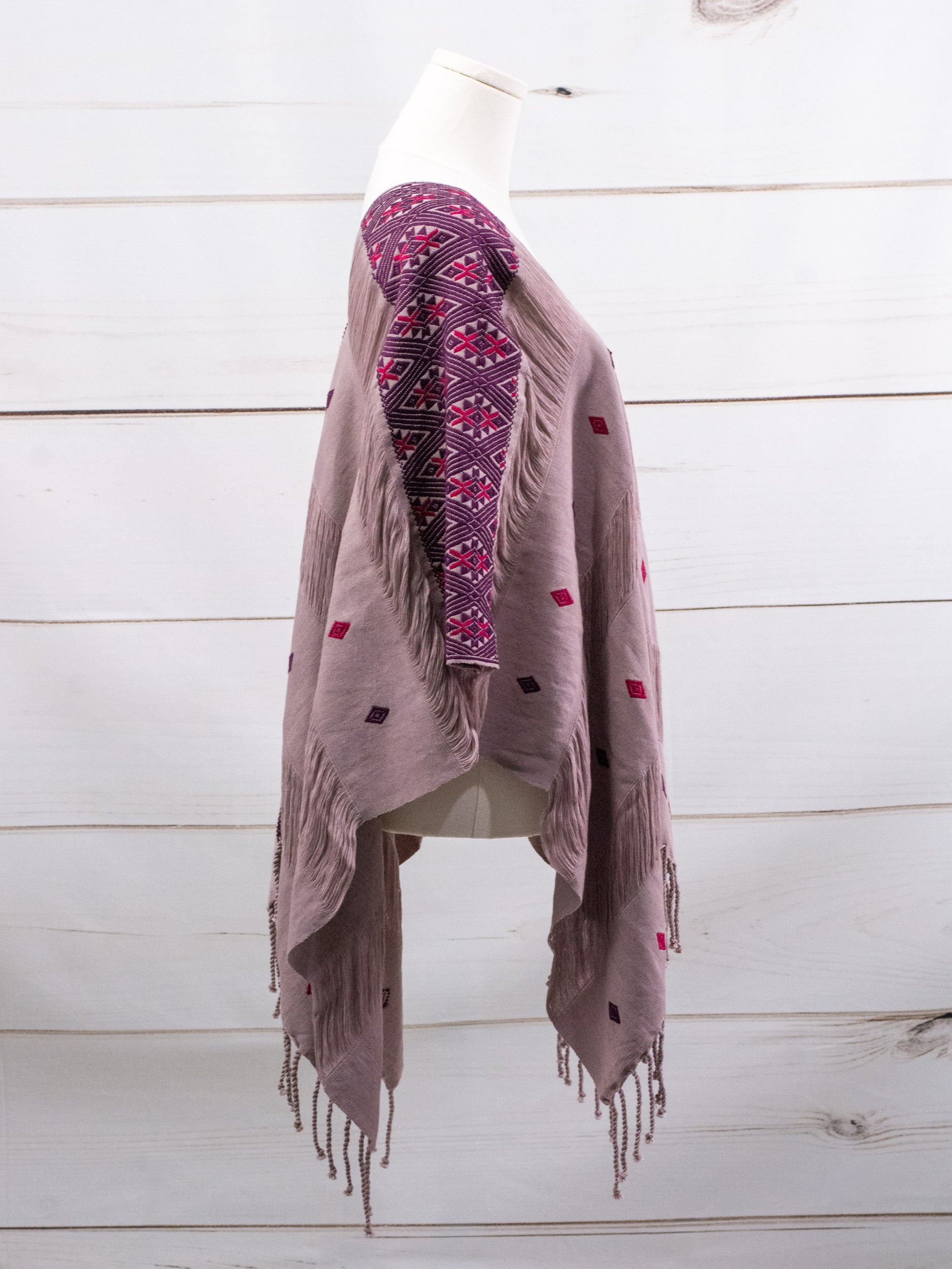 Poncho largo tres líneas deshiladas Chiapas