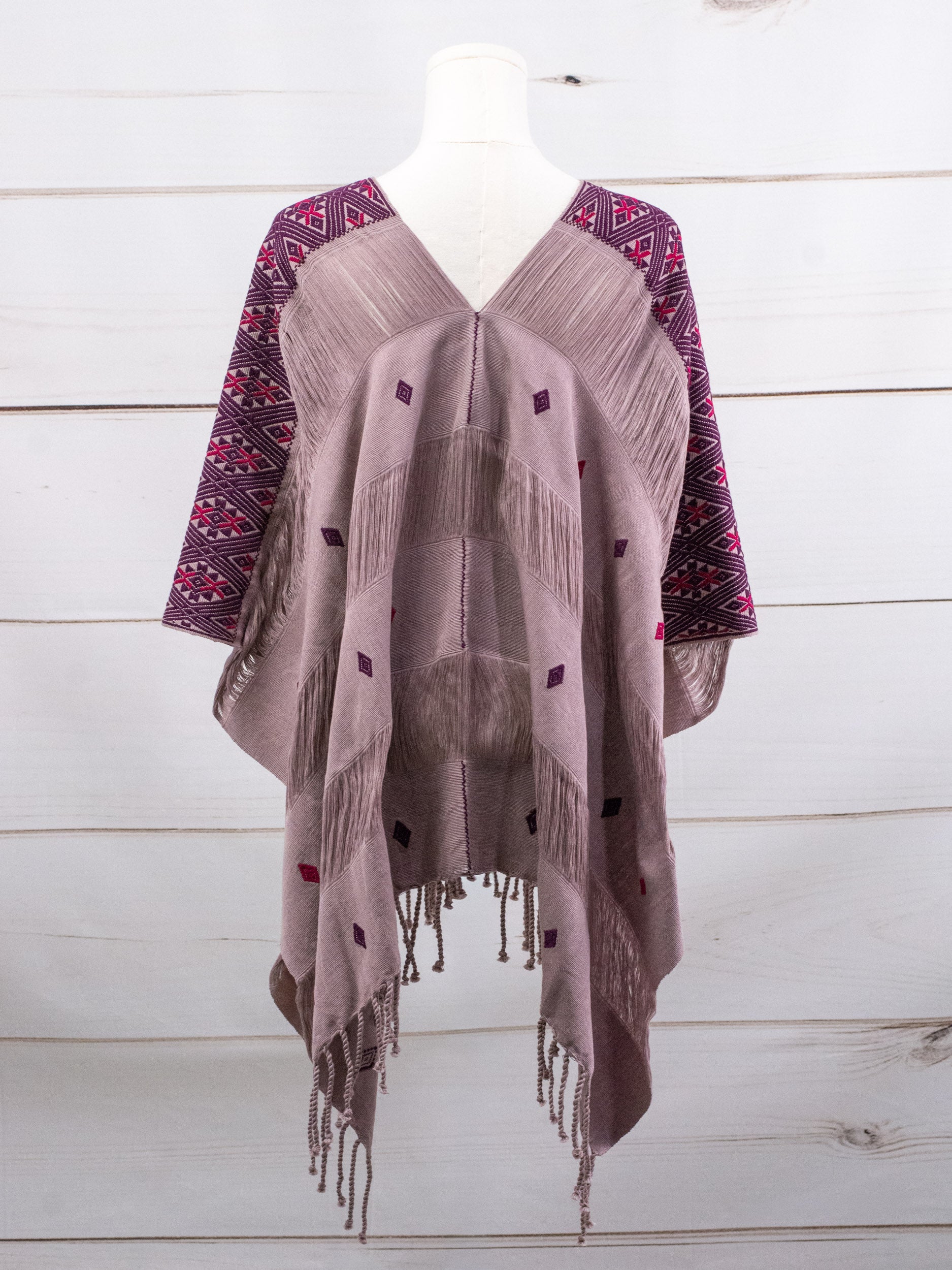 Poncho largo tres líneas deshiladas Chiapas