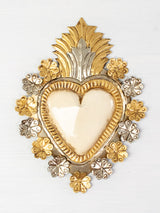 Corazón halo de flores